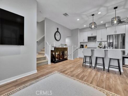 901 Sunset Rdg , Lake Forest, CA