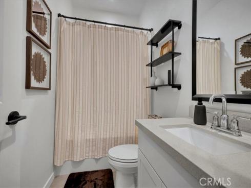 901 Sunset Rdg , Lake Forest, CA