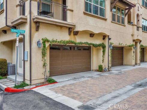 901 Sunset Rdg , Lake Forest, CA