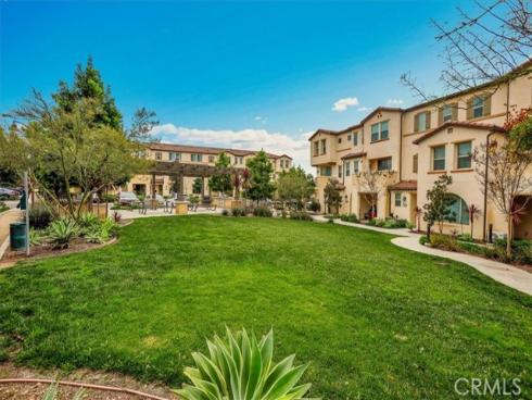 901 Sunset Rdg , Lake Forest, CA