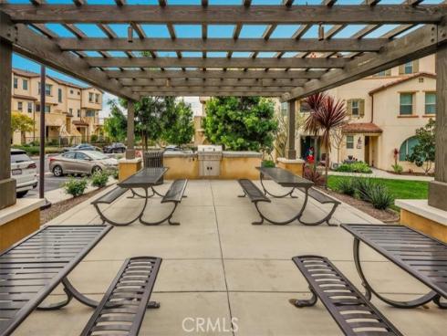 901 Sunset Rdg , Lake Forest, CA