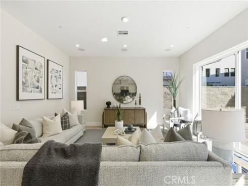 130 Paddlewheel , Lake Forest, CA