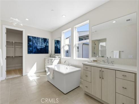 130 Paddlewheel , Lake Forest, CA