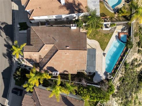 20  Flores  , Lake Forest, CA