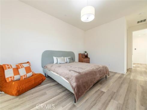 192 Finch , Lake Forest, CA