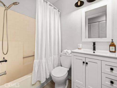 21174 Gladiolos , Lake Forest, CA