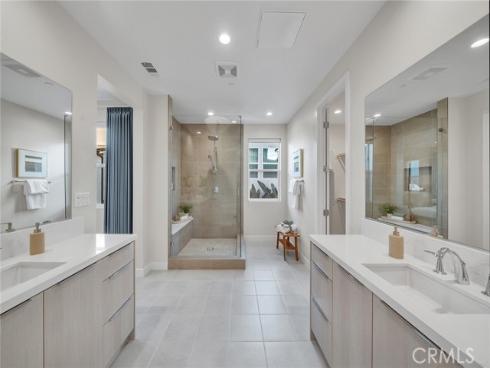 120 Parkland Alley , Lake Forest, CA