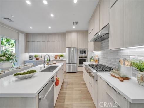 120 Parkland Alley , Lake Forest, CA