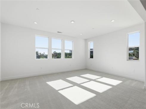 101 Red Oak , Lake Forest, CA