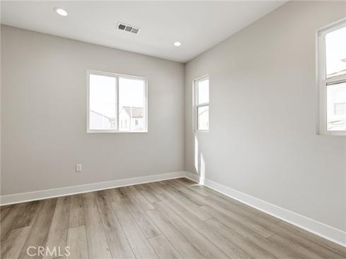 101 Red Oak , Lake Forest, CA