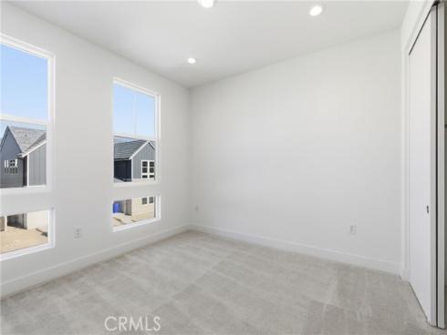 101 Red Oak , Lake Forest, CA