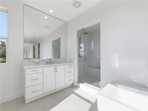 101 Red Oak , Lake Forest, CA