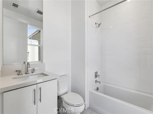 101 Red Oak , Lake Forest, CA