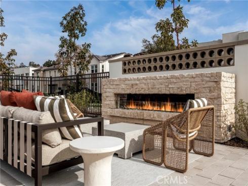 101 Red Oak , Lake Forest, CA