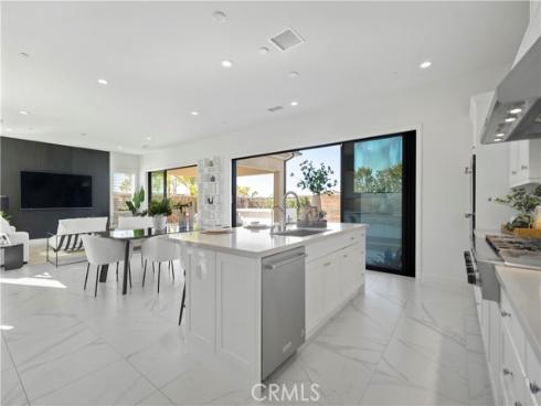 37 Caspian , Lake Forest, CA