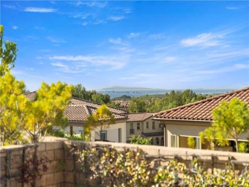 37 Caspian , Lake Forest, CA