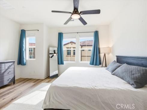 608 Shadowbrook , Lake Forest, CA