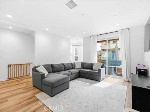 608 Shadowbrook , Lake Forest, CA