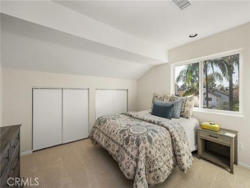 39  Touraine Place  , Lake Forest, CA