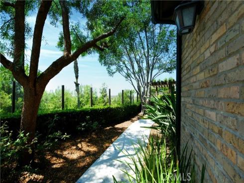 99  Fuchsia  , Lake Forest, CA