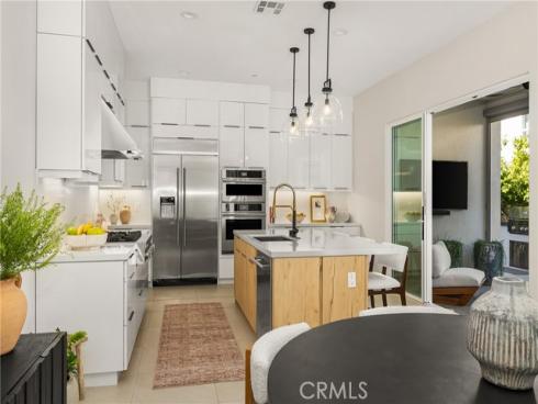 211  Brackens  , Lake Forest, CA