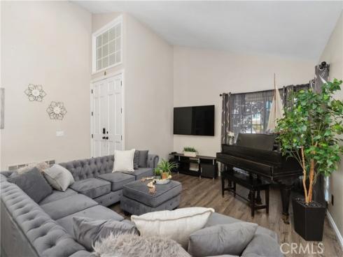 22876  Broadleaf  , Lake Forest, CA