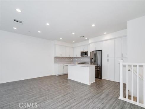 606  White Oaks  , Lake Forest, CA