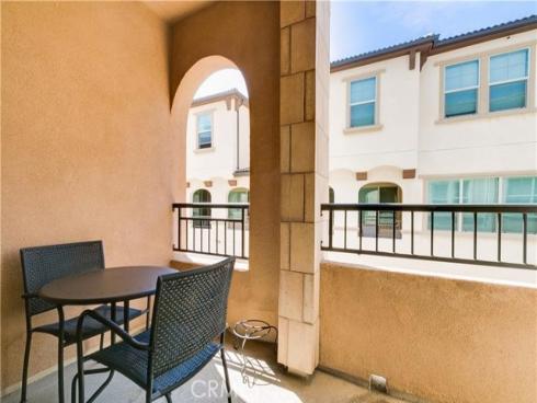 606  White Oaks  , Lake Forest, CA