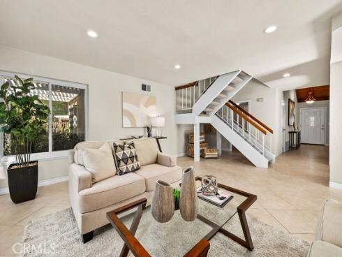 25116  Cineria  , Lake Forest, CA