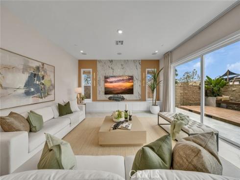 181  Hill  , Lake Forest, CA