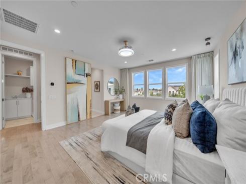 181  Hill  , Lake Forest, CA