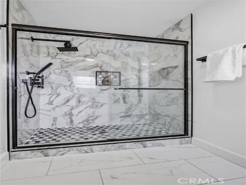 25582  Hazelnut  , Lake Forest, CA