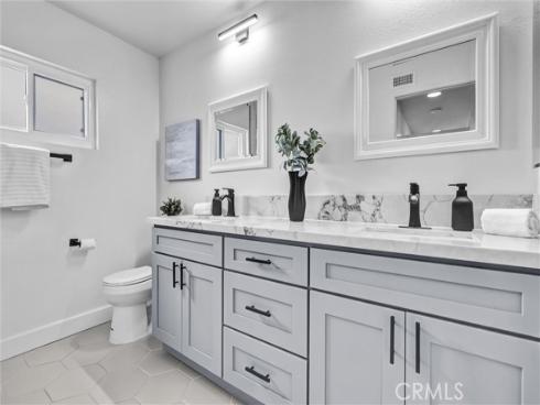 25582  Hazelnut  , Lake Forest, CA