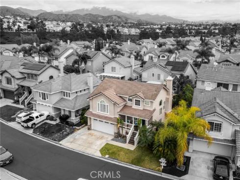 18  Cagney  , Lake Forest, CA