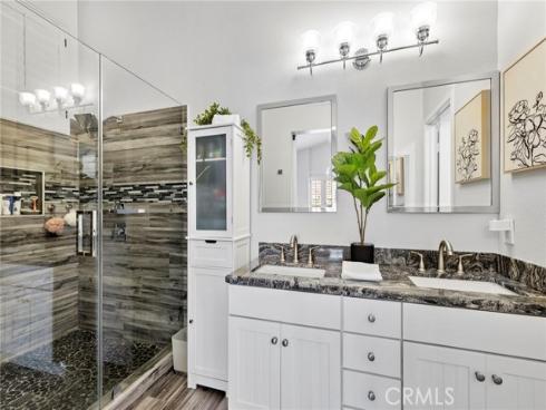 18  Cagney  , Lake Forest, CA