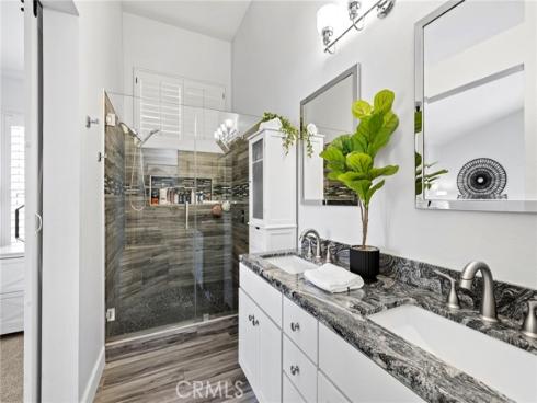 18  Cagney  , Lake Forest, CA