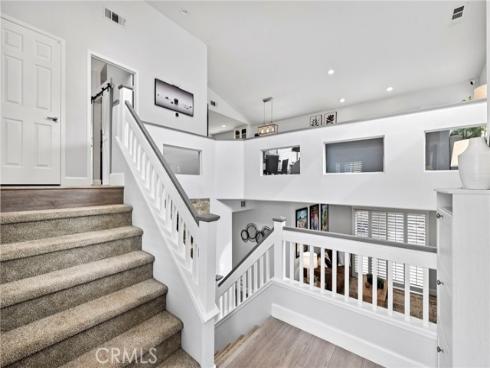 18  Cagney  , Lake Forest, CA