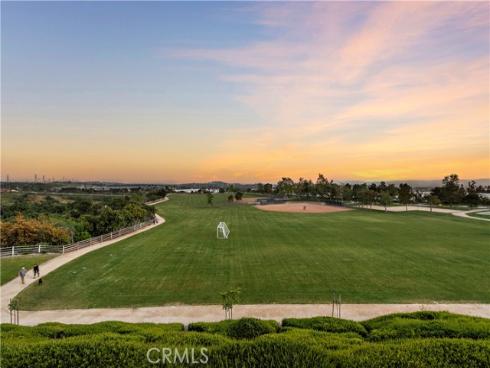 18  Cagney  , Lake Forest, CA