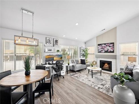 18  Cagney  , Lake Forest, CA