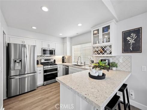 18  Cagney  , Lake Forest, CA