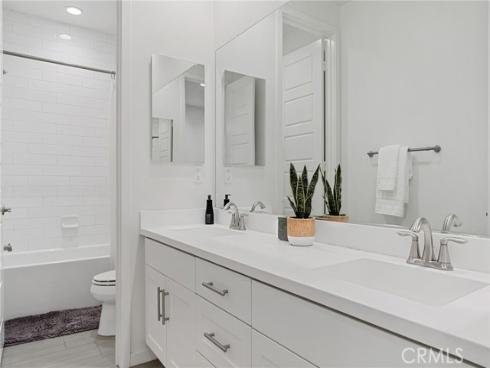 10  Eclipse  , Lake Forest, CA