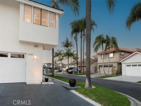 21961  Cayuga Lane  , Lake Forest, CA
