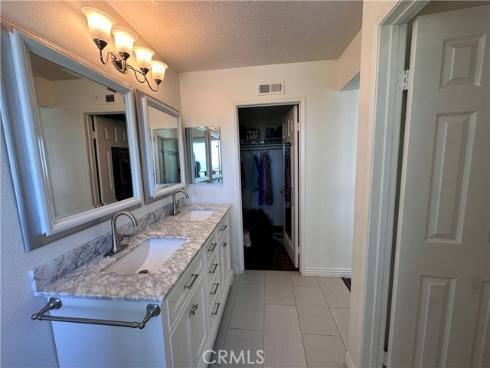 20991  Skylark  , Lake Forest, CA