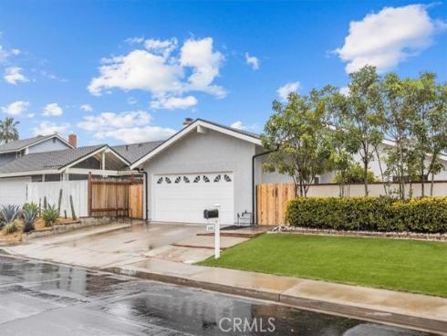 24282  Ursula  , Lake Forest, CA