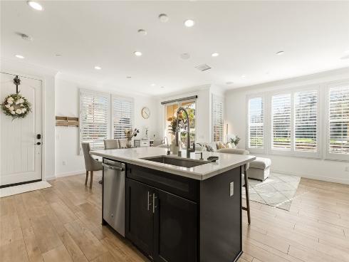 47  Finch  , Lake Forest, CA