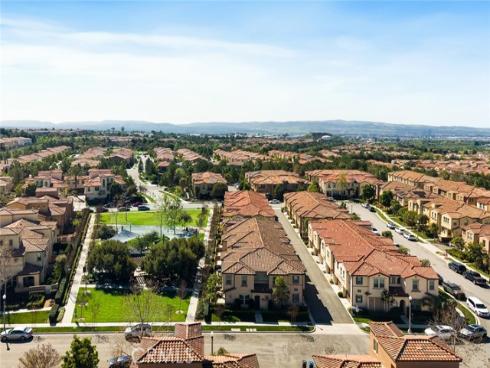 47  Finch  , Lake Forest, CA