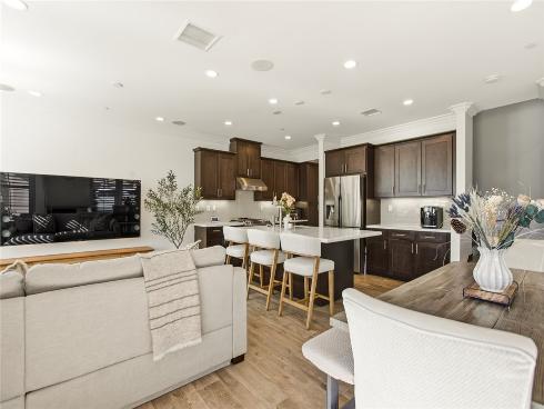 47  Finch  , Lake Forest, CA