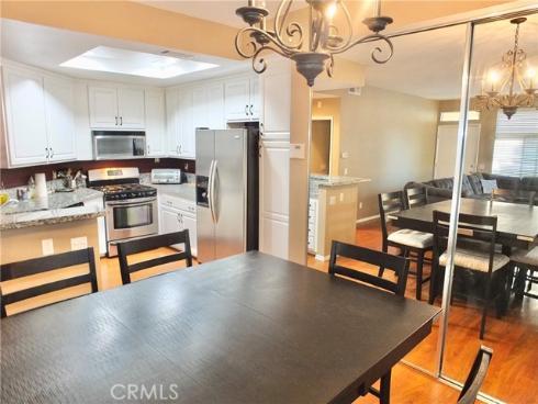 19431  Rue De Valore  19B , Lake Forest, CA