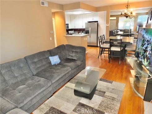 19431  Rue De Valore  19B , Lake Forest, CA