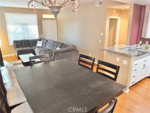 19431  Rue De Valore  19B , Lake Forest, CA